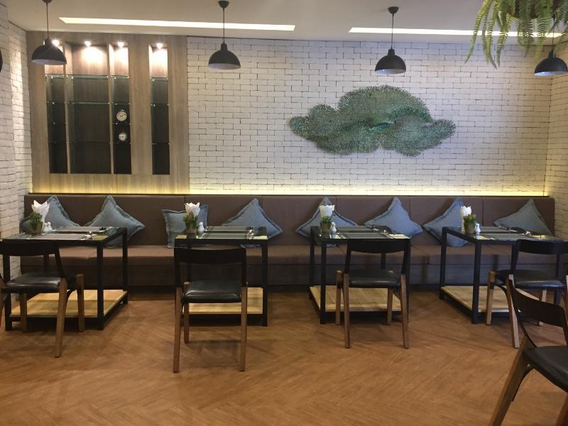 Hotel Neptuna By Maduzi Phuket