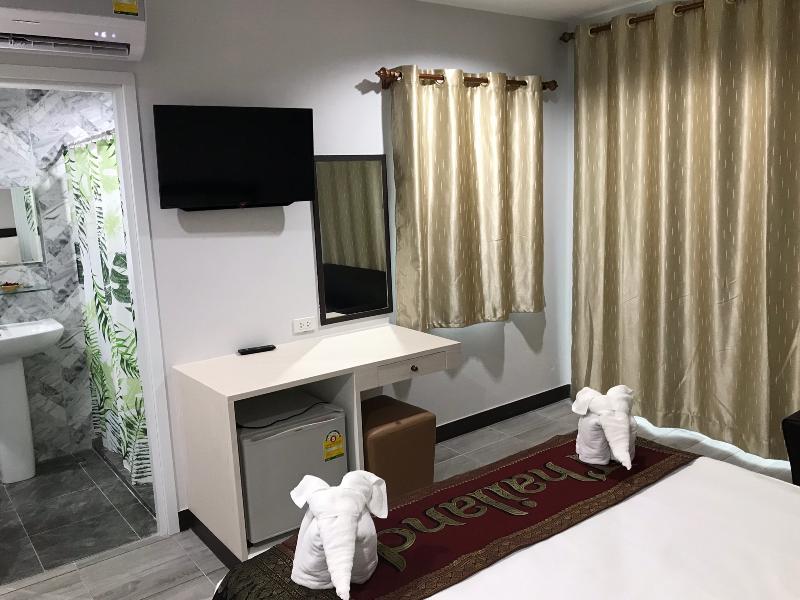 Neptuna By Maduzi Hotel Phuket